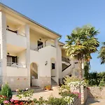 Apartmani Lorena